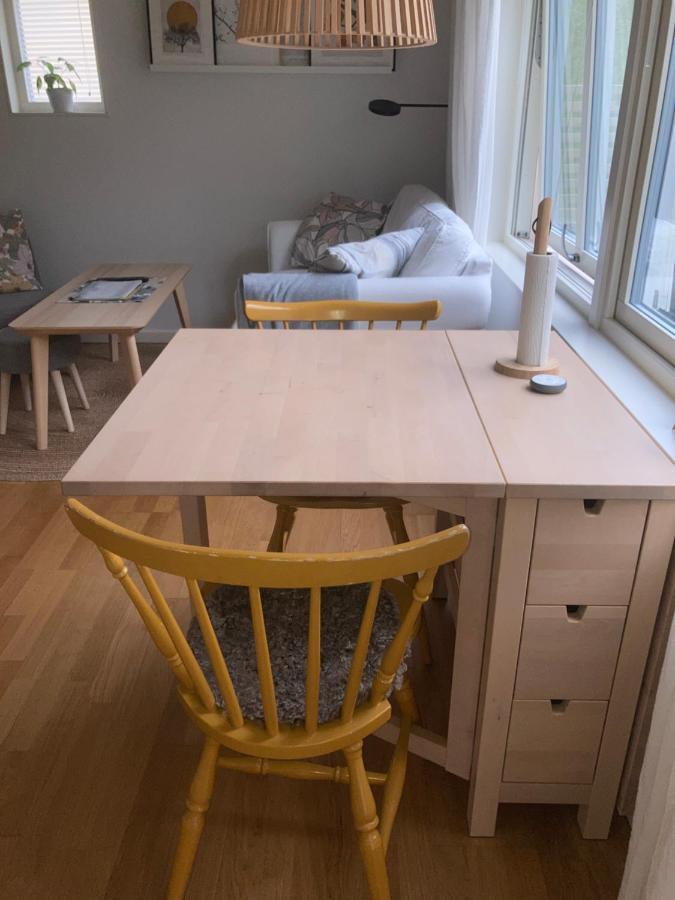 Tiny Grey House With Loft, 15 Min From City Center Göteborg Extérieur photo